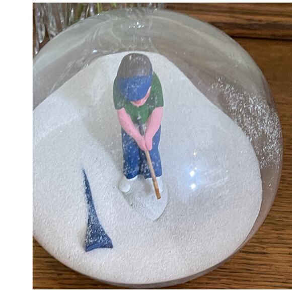 Glass Eye Studio Golf Ball Tees Putting Markers Sand Trap Large 5" Globe ~Gift - Picture 5 of 6